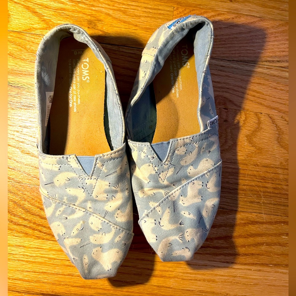 Toms- Seals and Whales. Size 8. Super cute!